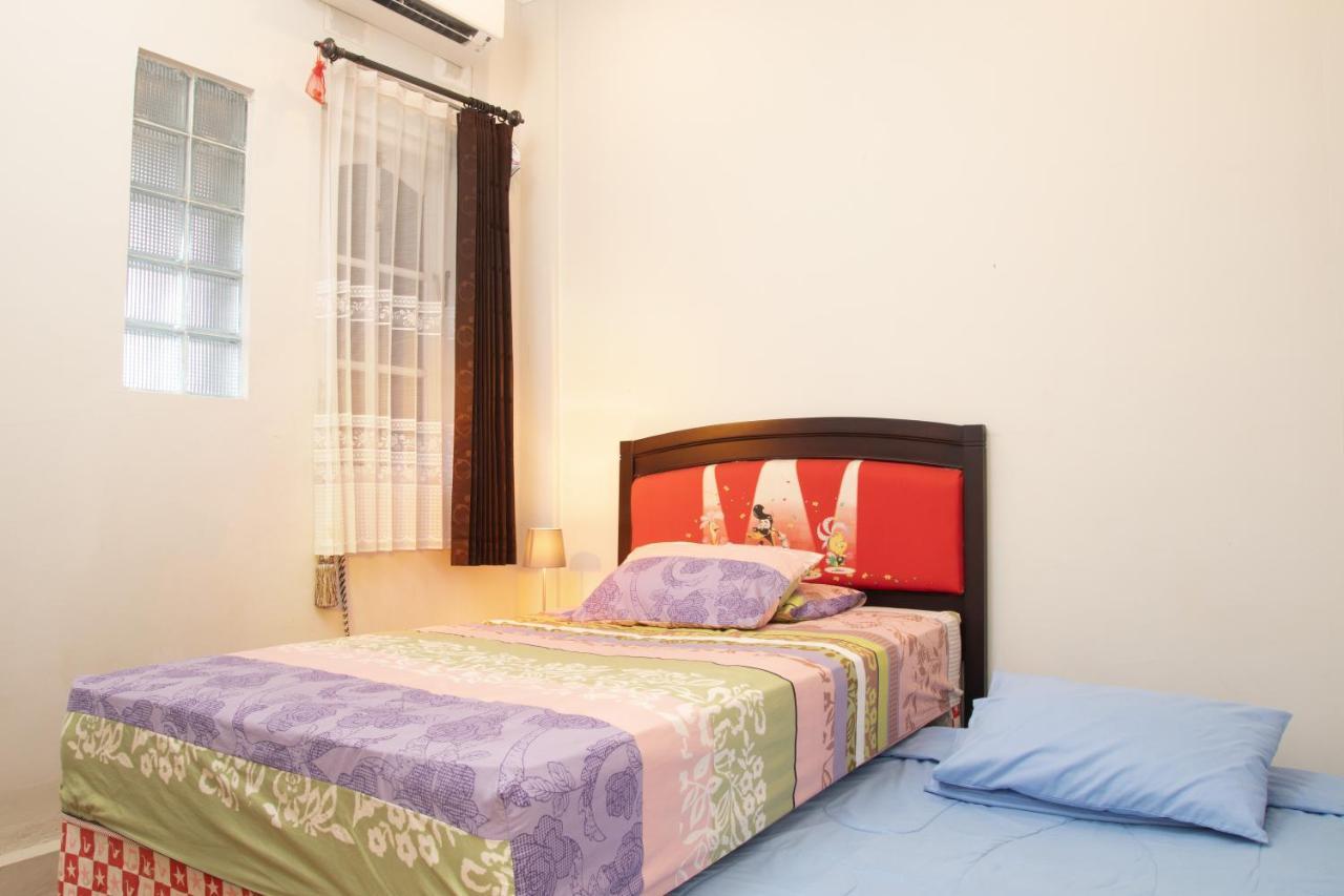 Huning House - 5 Bedrooms Purwokerto Εξωτερικό φωτογραφία