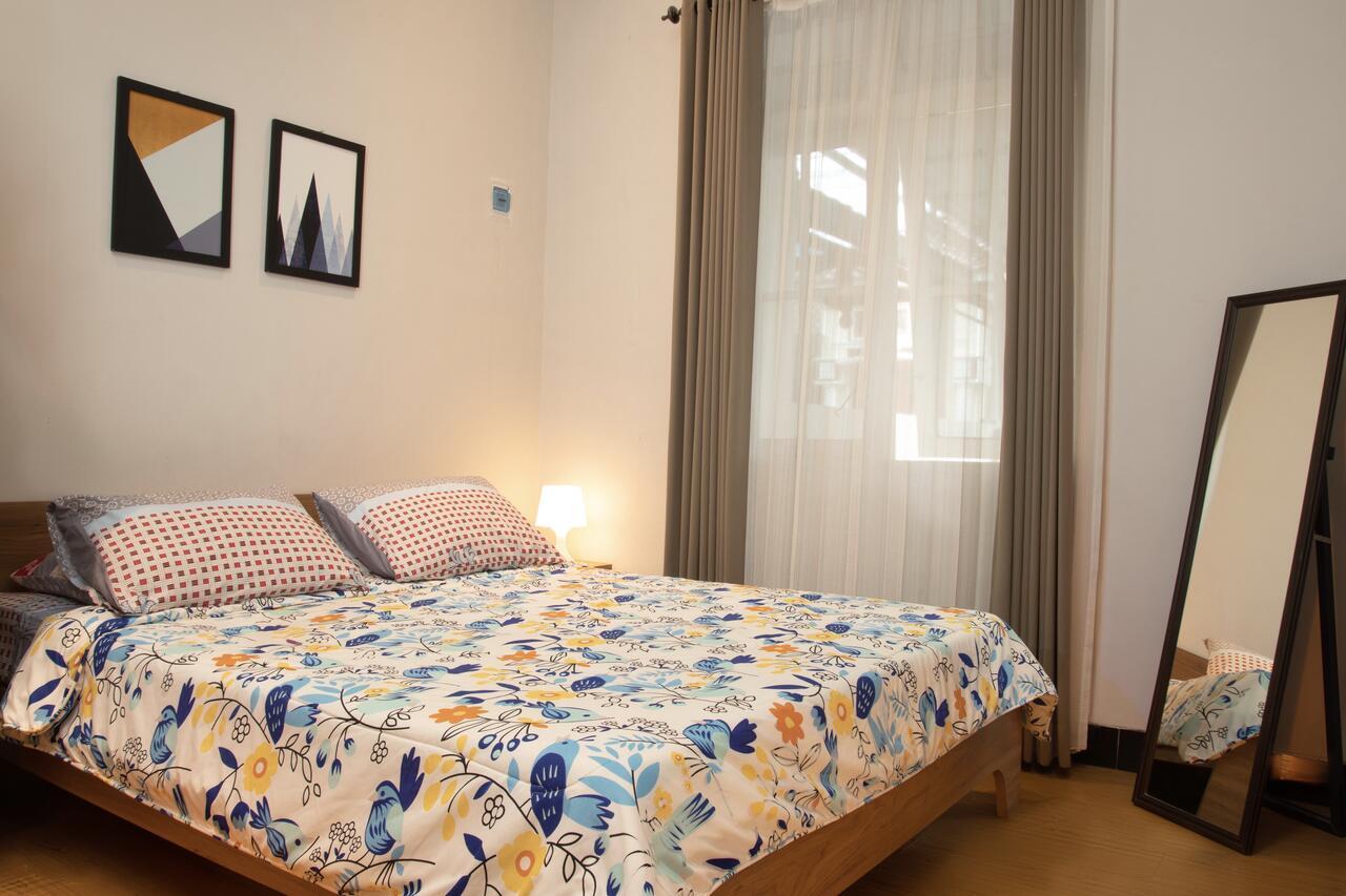 Huning House - 5 Bedrooms Purwokerto Εξωτερικό φωτογραφία